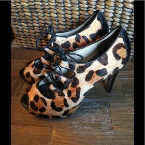 Talbots Erica Leopard Print Stiletto Bootie🖤
